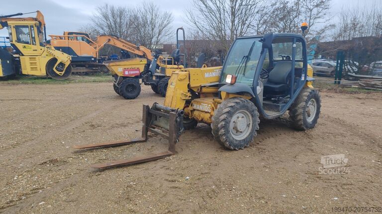 Teleskooppinen käsittelijä Manitou MT523