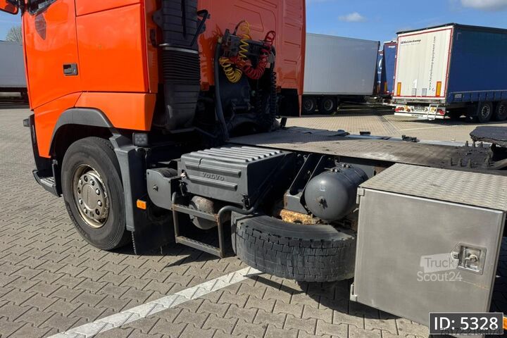 Standaard-SZM Volvo FH13 440 Globetrotter, Euro 5
