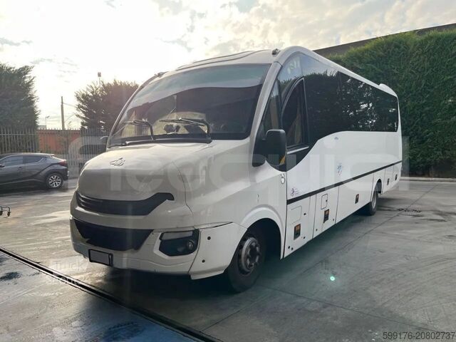 Intercity bus IVECO Daily