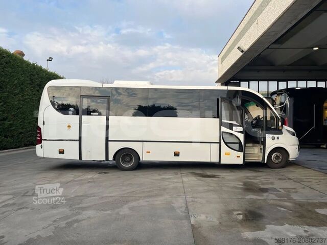 Intercity bus IVECO Daily