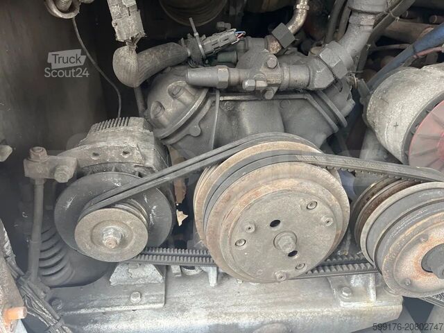 Autobus turystyczny King Long XMQ6130Y 3AL 1AA1A