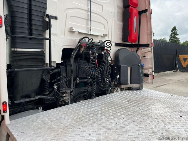 Standard traktor Volvo FH 500 6x2 DOUBLE BOGIE / RETARDER / GLOBE XL
