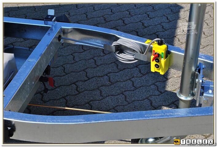 Sklopný přívěs Brenderup BT4260STB 2700 kg E-Hydraulik Stahlboden