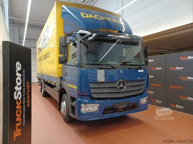 Camion cu platformă și prelată Mercedes-Benz Atego 1223 L