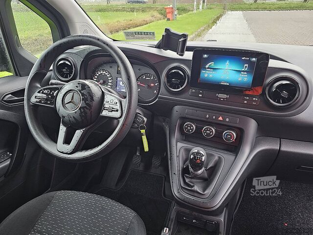 MERCEDES-BENZ CITAN 110 CDI Long MBUX CarPlay Kamera Euro 6 AC Farthållare Multifunktionsratt! MERCEDES-BENZ CITAN 110 CDI Long Mbux Carplay Camera Euro6 Ai...