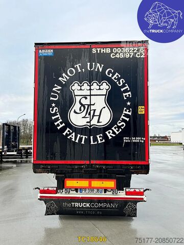 Transporte de contenedores Hoet Trailers + Caisse Libner 2018