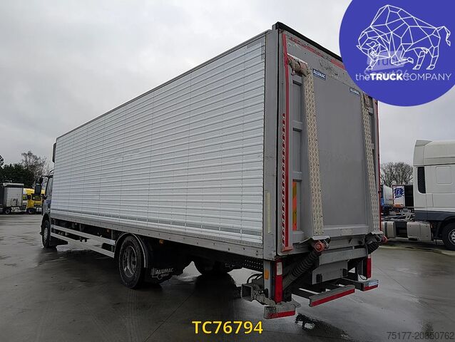 Чемодан Renault Premium 320