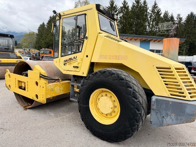 Single drum roller BOMAG BW 213 D-3