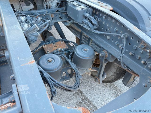 Standard SZM MERCEDES-BENZ Arocs 2043 4X4 original kein Hydro Blatt Kipphyd