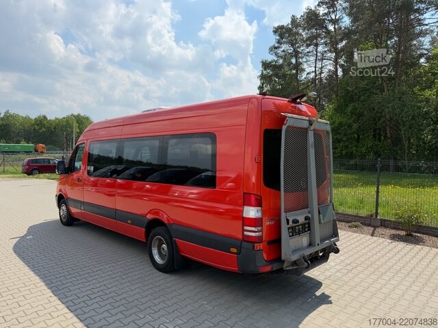 Minibusz Mercedes-Benz Sprinter 516
