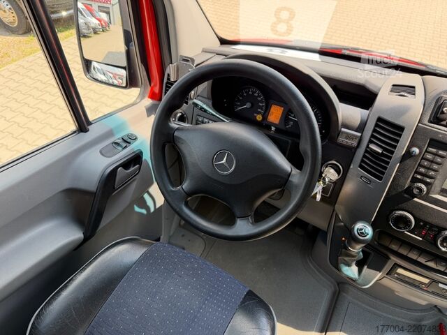 Minibusz Mercedes-Benz Sprinter 516