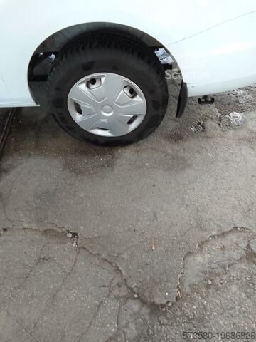 Furgoneta con caja Panama P10 T22