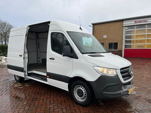 Furgoneta Mercedes-Benz Sprinter 317 CDI L2H2