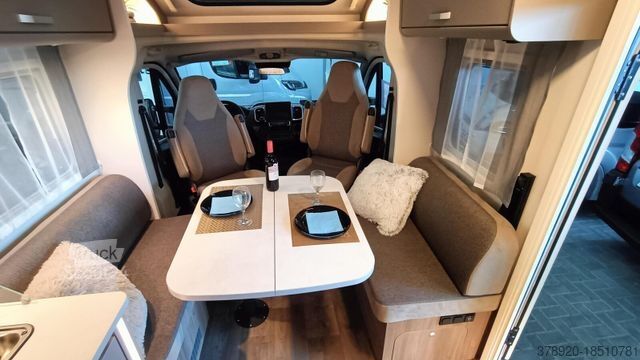 Polintegriran avtodom CARADO T 457 Digital+Safety Paket, 4,4 tn