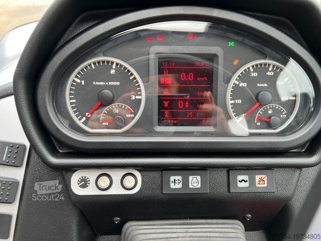 Traktor  Lintrac 75 LS