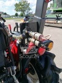 Tractor Branson BRANSON