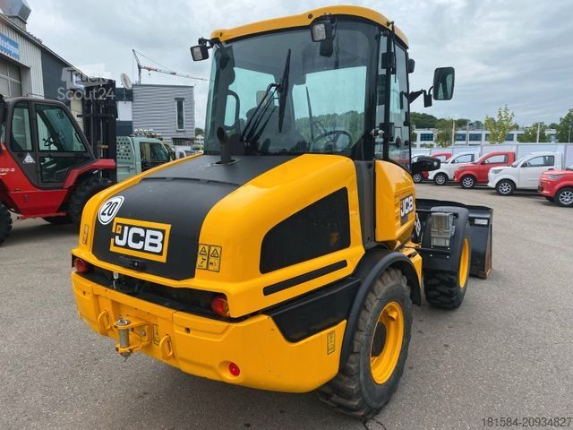 Ładowarka kołowa JCB 407