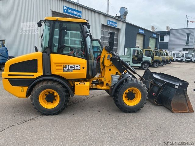 Ładowarka kołowa JCB 407