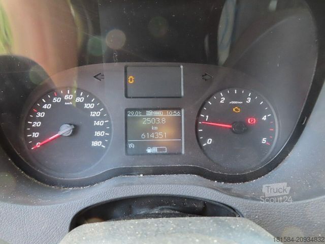 Duba panelată MERCEDES-BENZ Sprinter 317 CDI lang