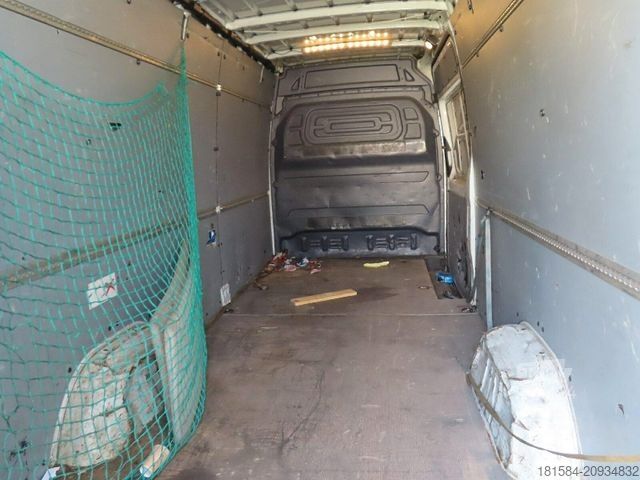 Duba panelată MERCEDES-BENZ Sprinter 317 CDI lang