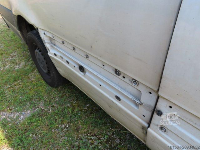 Duba panelată MERCEDES-BENZ Sprinter 317 CDI lang