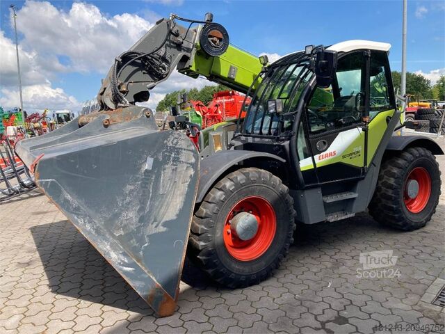 Teleszkópos rakodó CLAAS Scorpion 756 Varipower