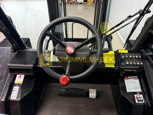 Chariot élévateur pour terrain accidenté Manitou M30-4