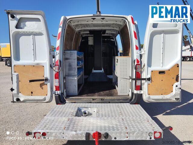 Personalisierter Lieferwagen Renault MASTER 2.3 DCI CESTA ELEVADORA 130CV
