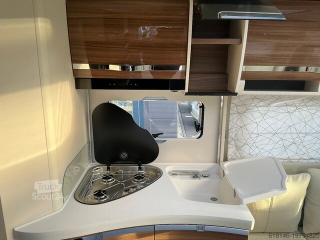 Halvintegrerad husbil EURA MOBIL CONTURA 766 EF LUMINARY PLUS+FAHRASSISTENZ+LEDER