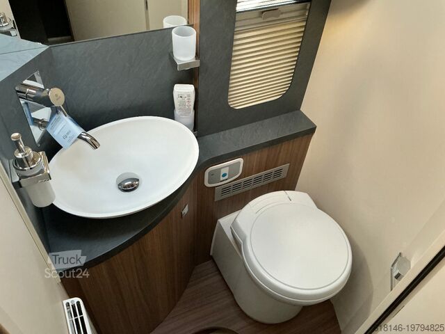 Halvintegrerad husbil EURA MOBIL CONTURA 766 EF LUMINARY PLUS+FAHRASSISTENZ+LEDER