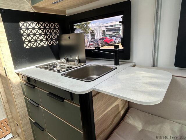 Half-integraal camper CHALLENGER X 150 Open Edition | WAB SpurH Markise AUT KAM