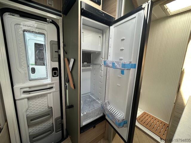 Half-integraal camper CHALLENGER X 150 Open Edition | WAB SpurH Markise AUT KAM