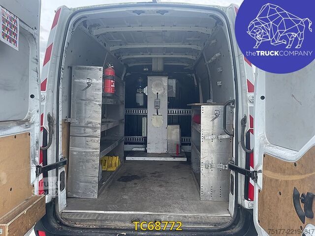 Løfteplatform Renault Master 145.35 nacelle