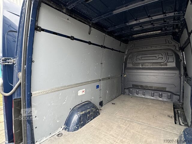 Kisteherautó magas + hosszú Mercedes-Benz Sprinter 315 CDI Kasten ML+H 3-Sitze Kli