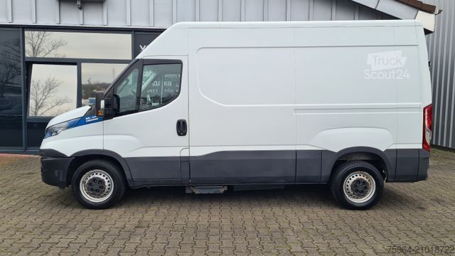 Fourgon surélevé IVECO Daily 35 S14 - CNG - A8 - Mittel/Hoch + Klima