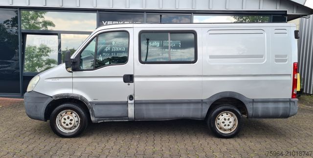 Minibus IVECO Daily 29 L14 Mixto - 6 Sitzer - Mittel + Flach