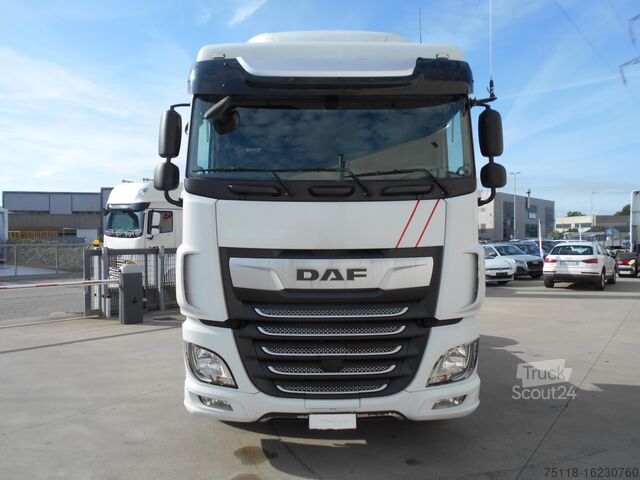Standart traktör DAF XF 480