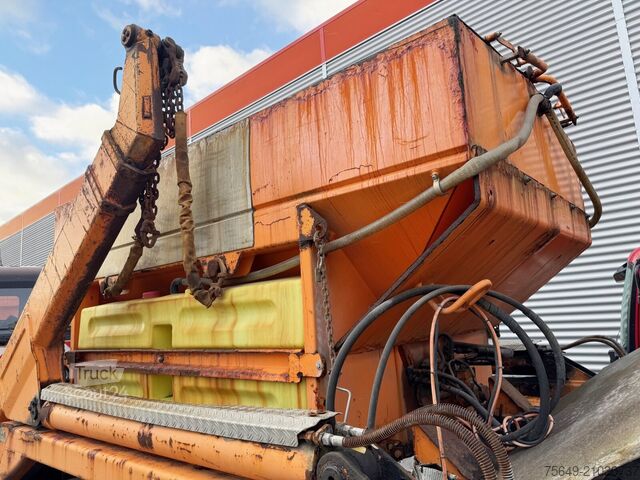 Spezial-LKW  STA95 Salzstreuer STA95 Salzstreuer ca. 5m³