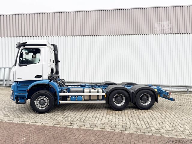 Haakarm vrachtwagen Mercedes-Benz Arocs 2651 L 6x6 Arocs 2651 L 6x6, HydroDrive, MirrorCam, Massage-Sitz, Motorabtrieb