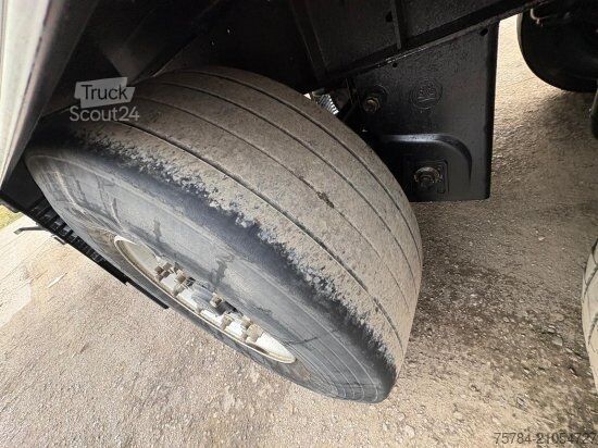 Naczepa niskopodwoziowa KRONE 3-ACHS KüHLAUFLIEGER, THERMO KING SLX 300, DOPPELSTOCK, LIFT