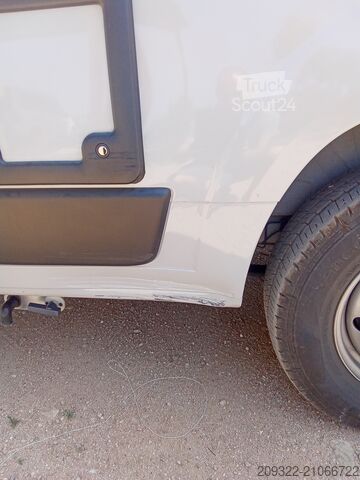 Caravan/camper Fiat Weinsberg Carabus 600 K | 4 Posti Letto | Completamente Attrezzato