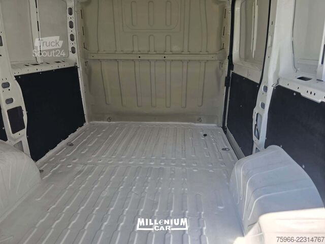 Panelinis furgonas Peugeot PEUGEOT BOXER 2020 L1H1