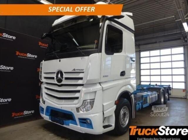Swap body truck  Actros 2551LL LENKACHSE BDF