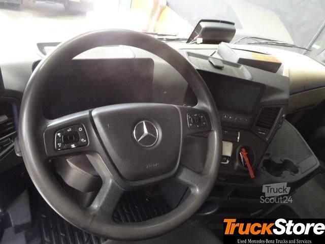 Swap body truck  Actros 2551LL LENKACHSE BDF
