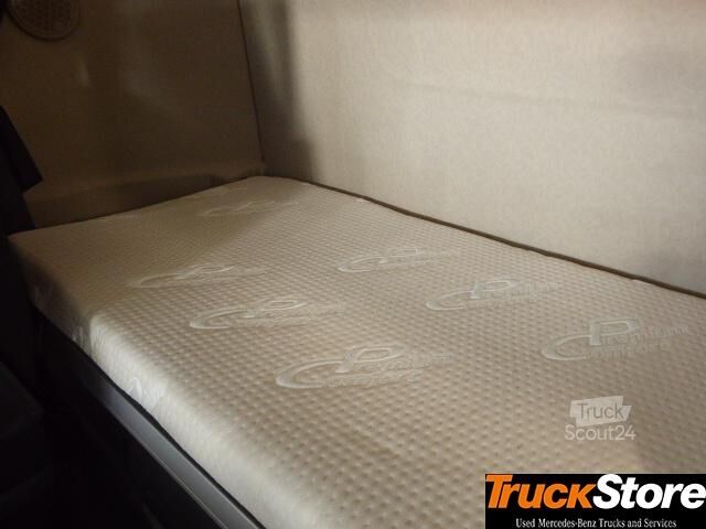 Swap body truck  Actros 2551LL LENKACHSE BDF