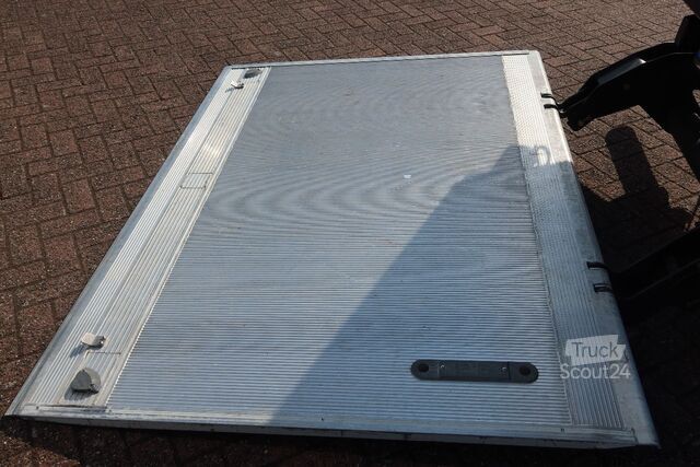 Koffer Iveco Daily 35S16 Bakwagen + Laadklep 750kg