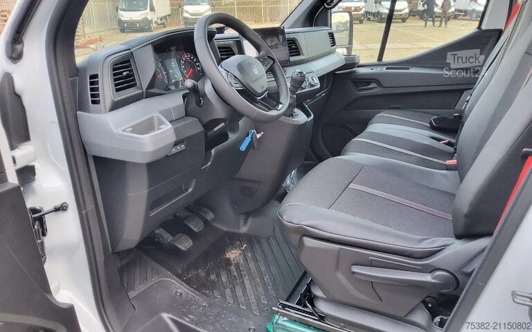 Chassis met cabine Renault MASTER NEW 170.35 CHASSIS RTWD DUBBELLUCHT