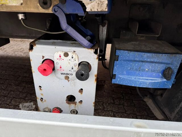 Ruchoma podłoga Kraker CF 200 92m3 Cargo Floor Liftas Alcoa Zilver met...