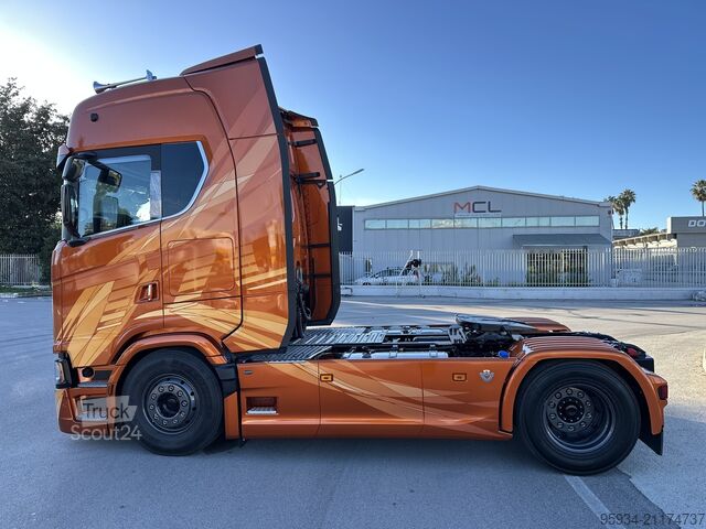 Standaard trekker SCANIA 770S FIRE EDITION
