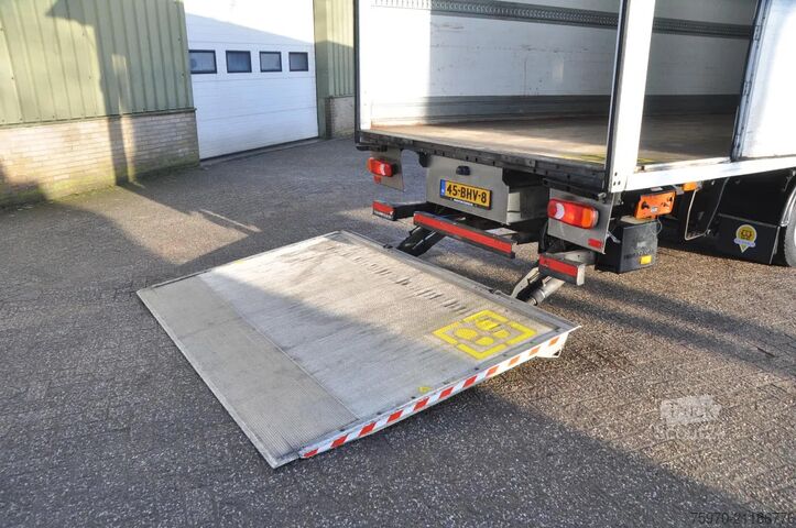 Kufr Volvo FL 210 2016 DHOLLANDIA 220.300km